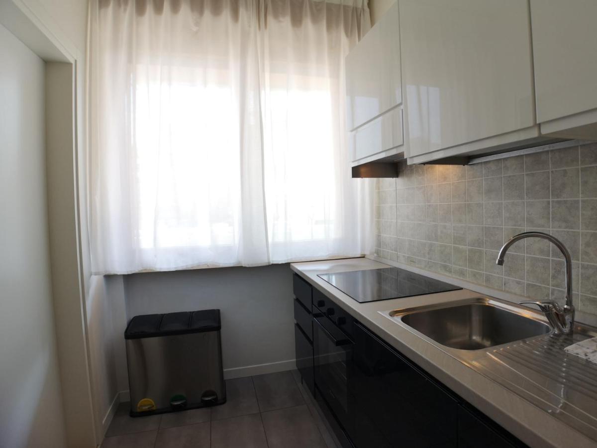 Convenient Family Apt With Private Parking Mestre Exteriör bild