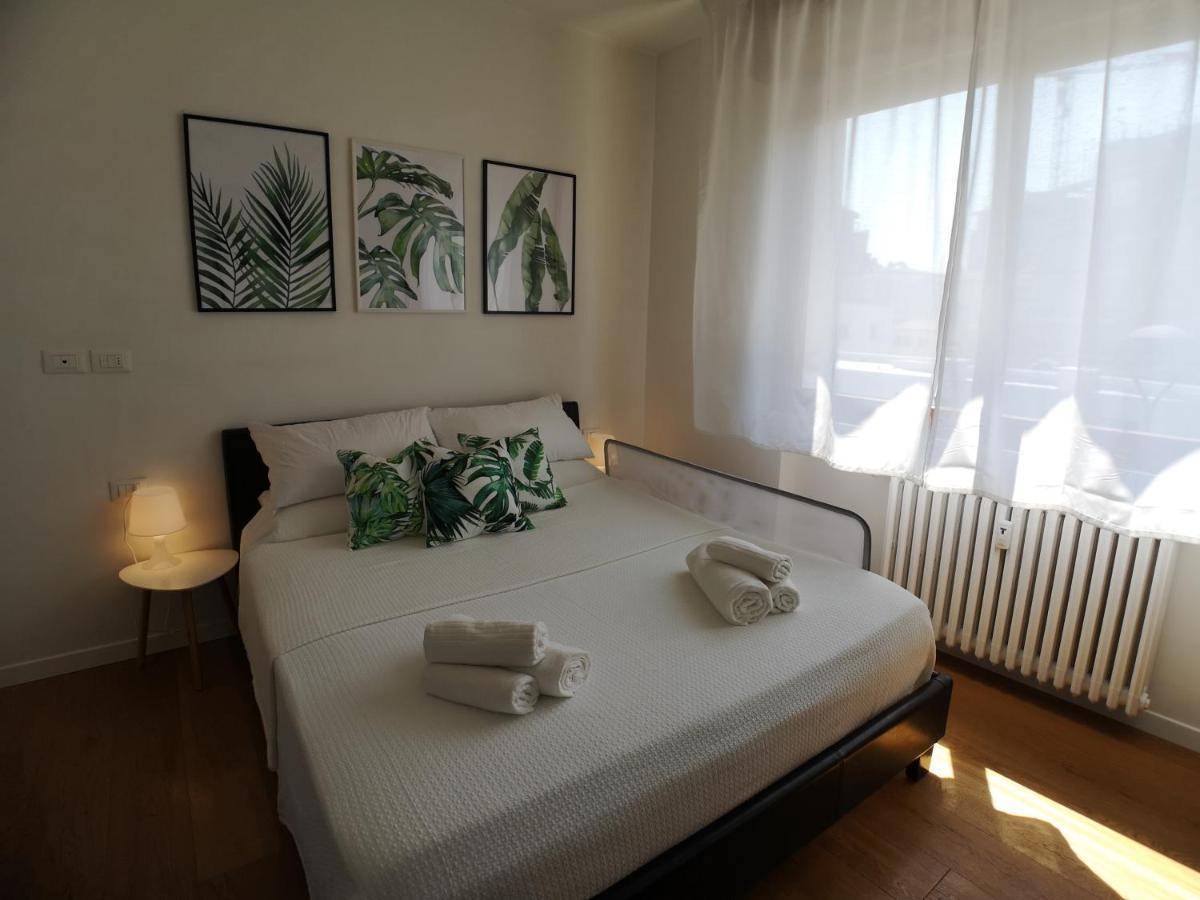 Convenient Family Apt With Private Parking Mestre Exteriör bild