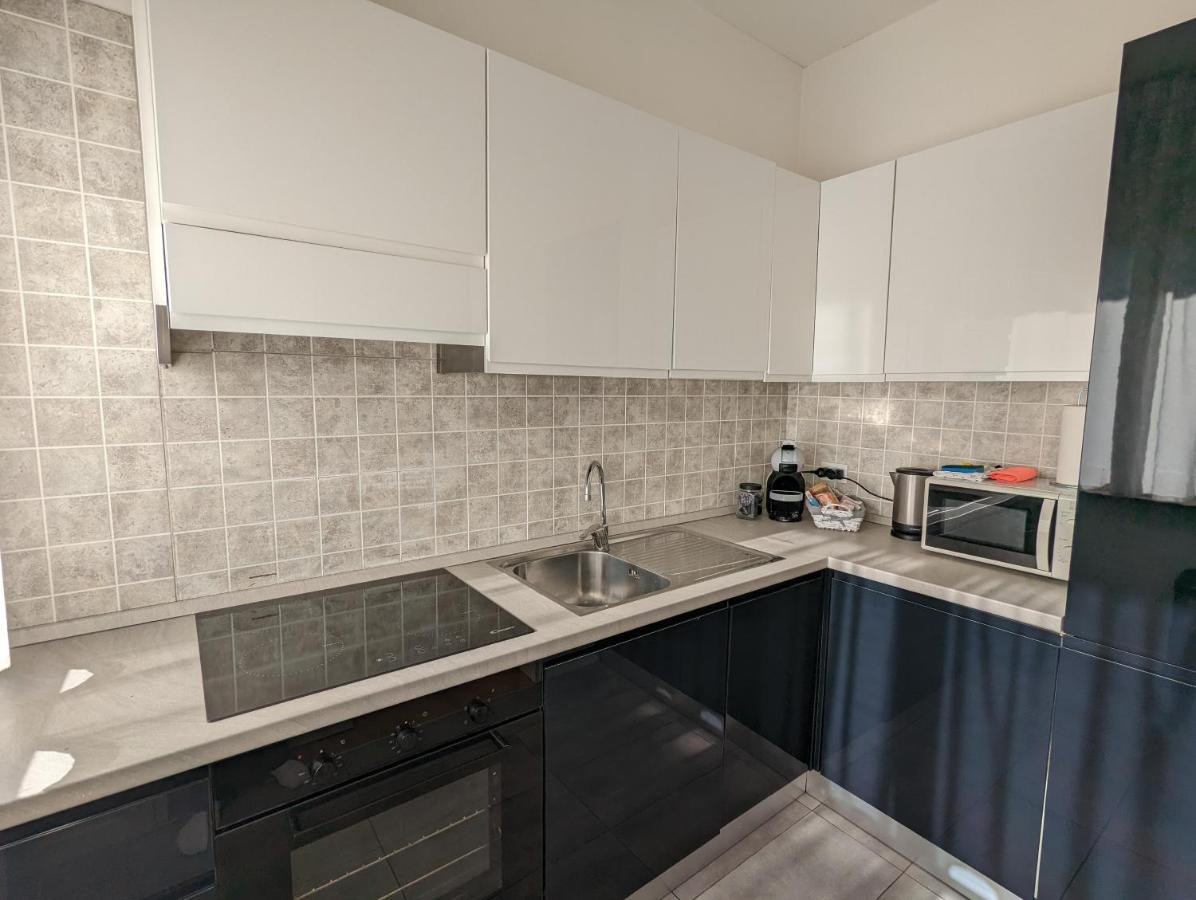 Convenient Family Apt With Private Parking Mestre Exteriör bild