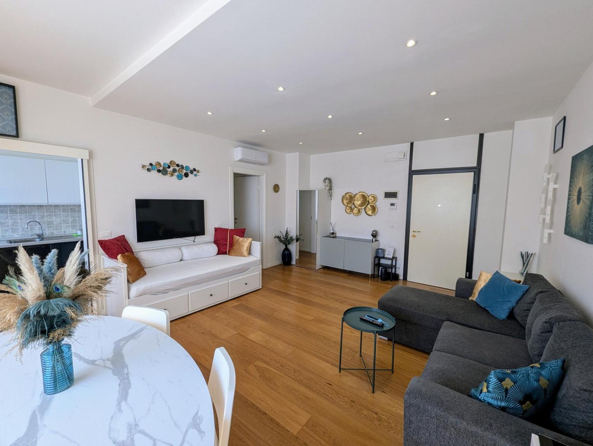 Convenient Family Apt With Private Parking Mestre Exteriör bild